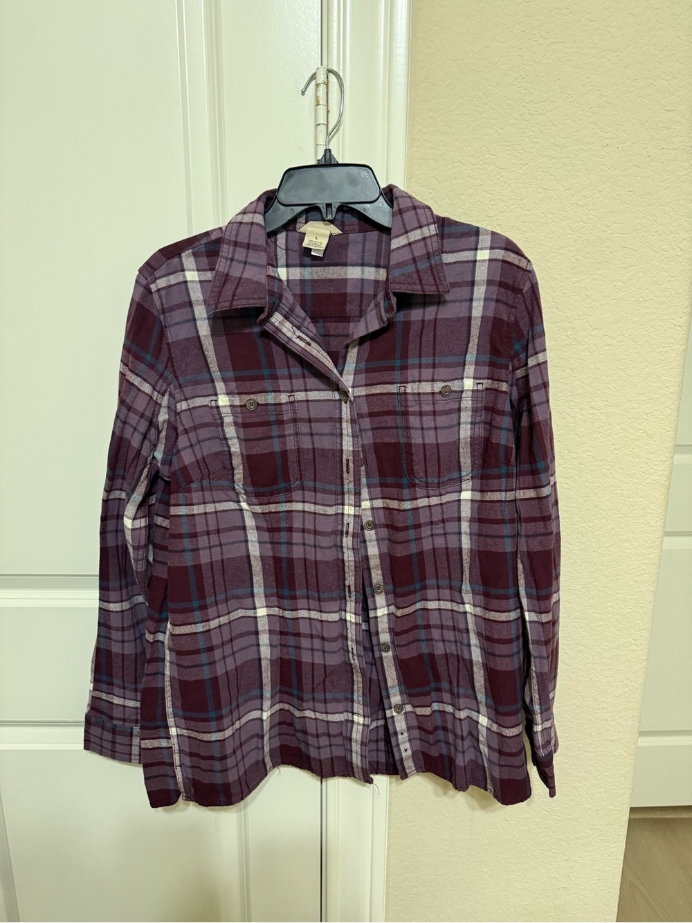 Duluth Oysterous Standard Fit Flannel Cotton Plaid Shirt Purple Red